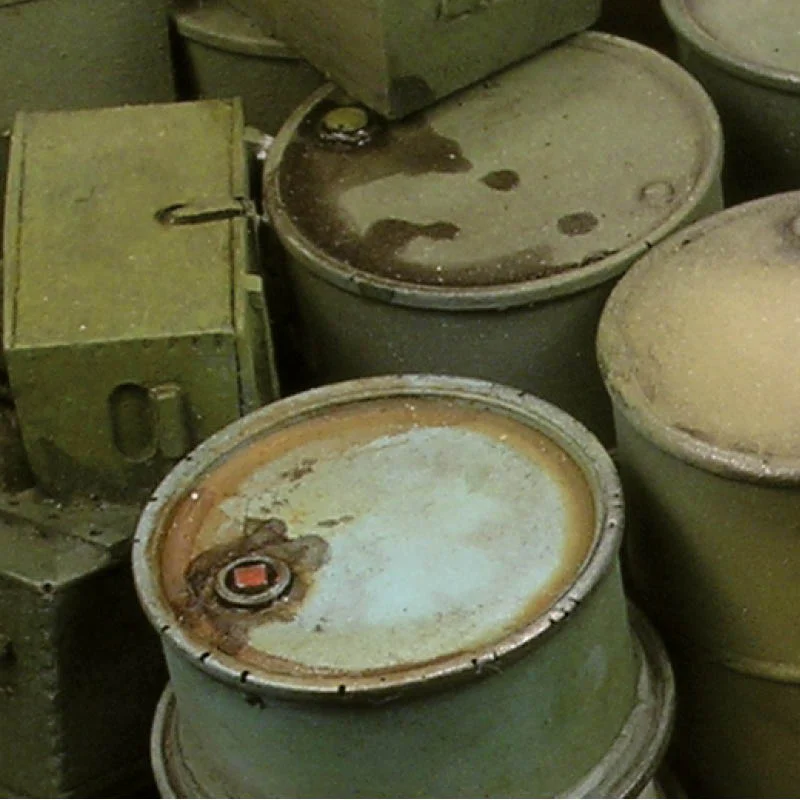 Vallejo - Weathering FX - Engine: Petrol Spills [73.817] (40ml) - Image 2